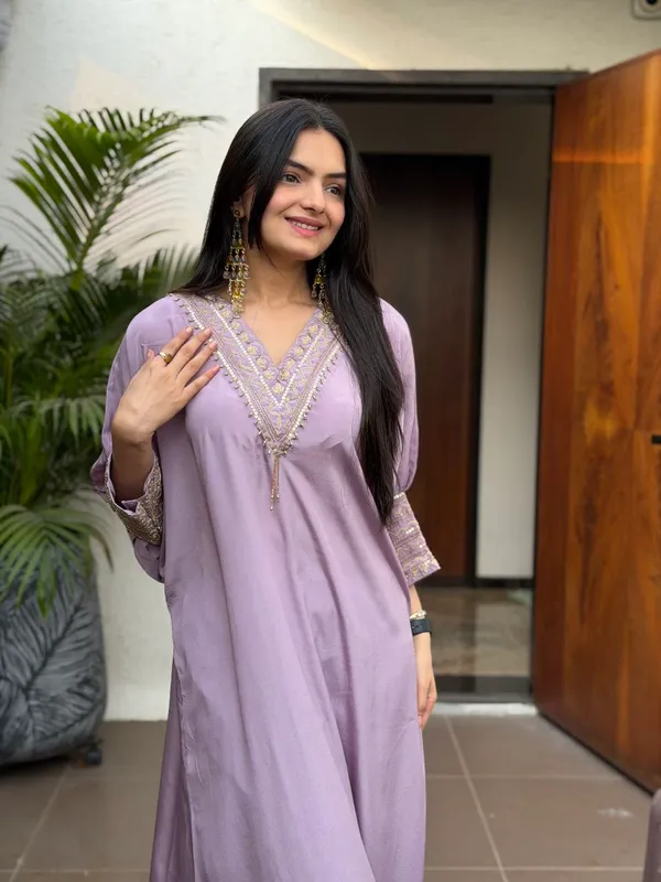 Lavender_Crape_Silk_Embroidered_Kaftan_Kurta