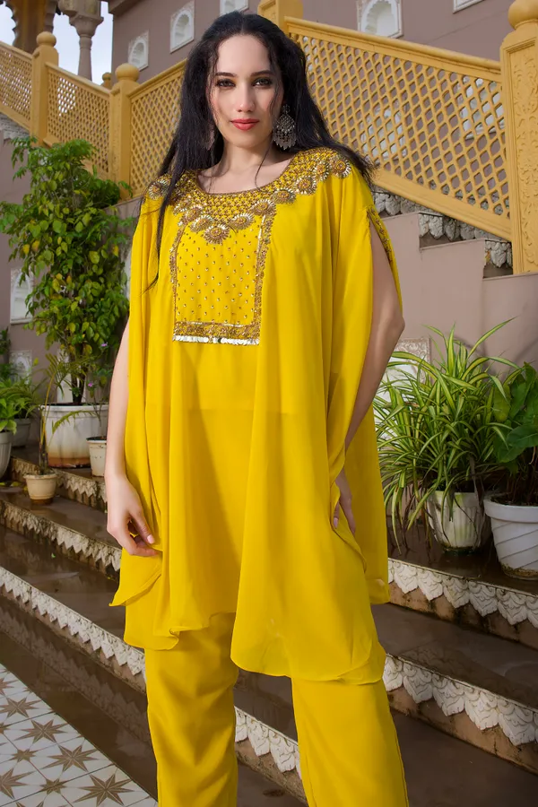 Sunehri_Saaya__Kaftan_Set