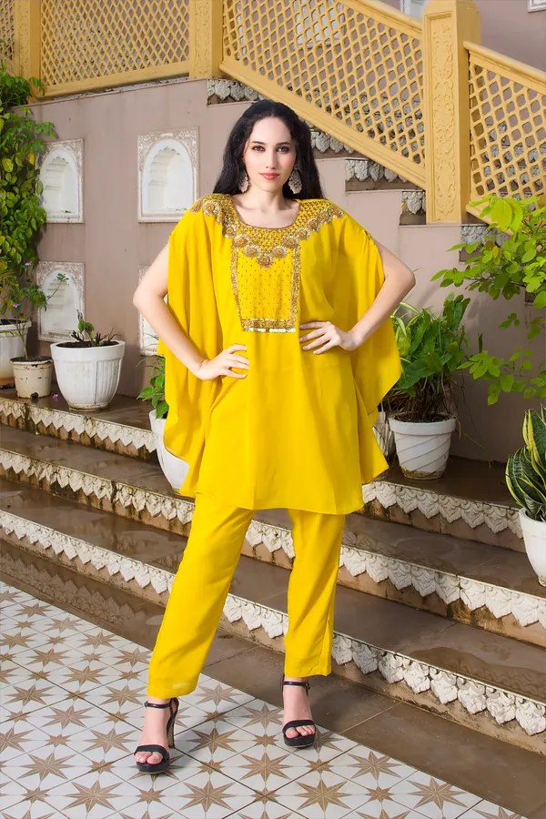 Sunehri_Saaya__Kaftan_Set