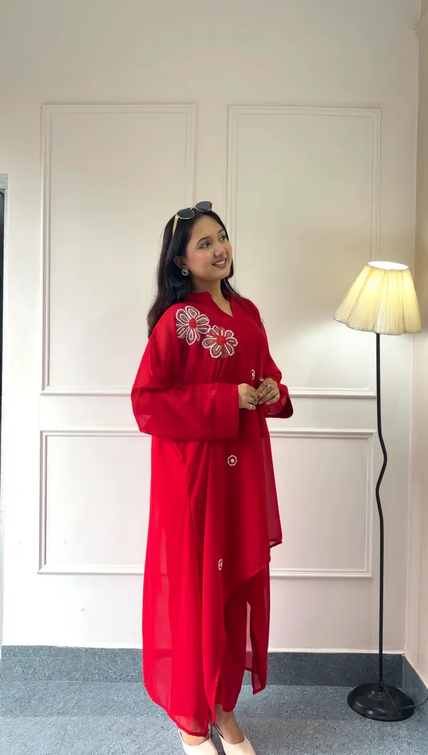 Rosette_Charm_Kaftan_Set