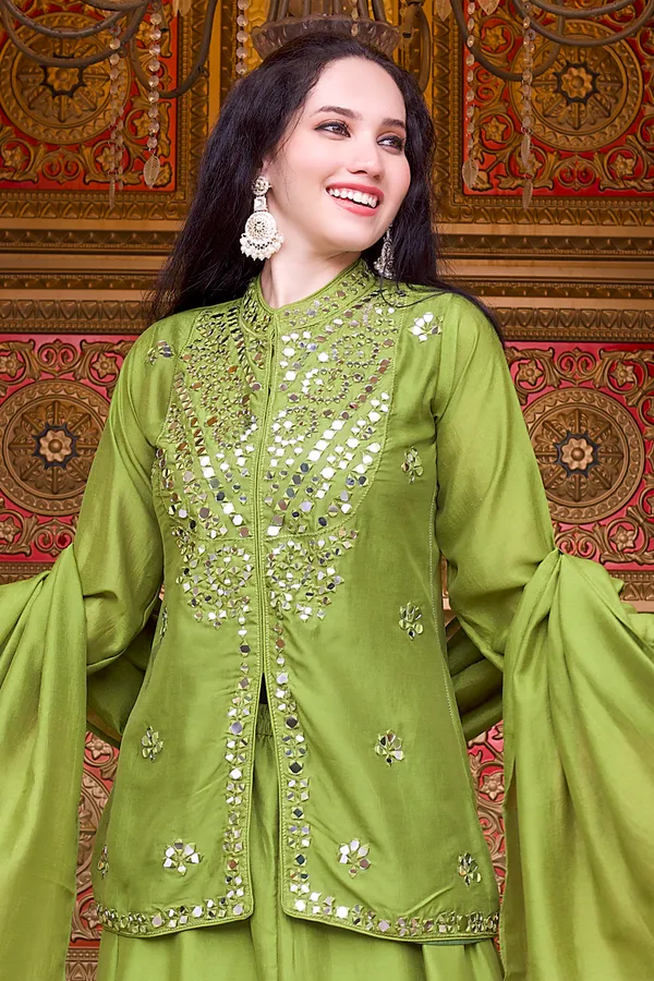 Twirl_in_green