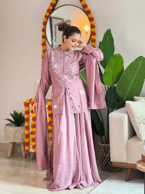 Twirl_in_Mauve