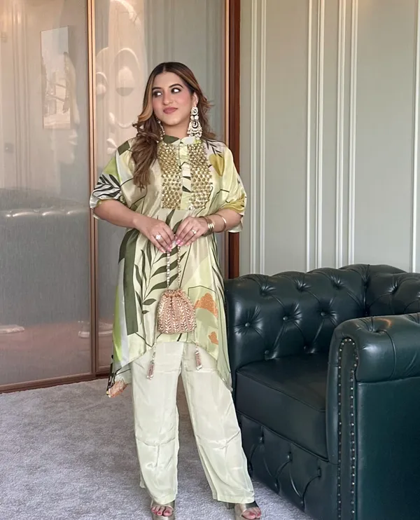 Leafy Glow Kurta Set.