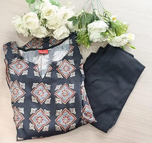 Glossy_Black_Ajrakh_Kaftan