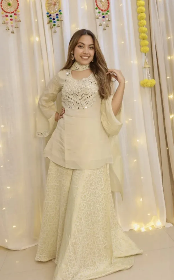 Ethereal_Ivory_Mirror_Palazzo_Set