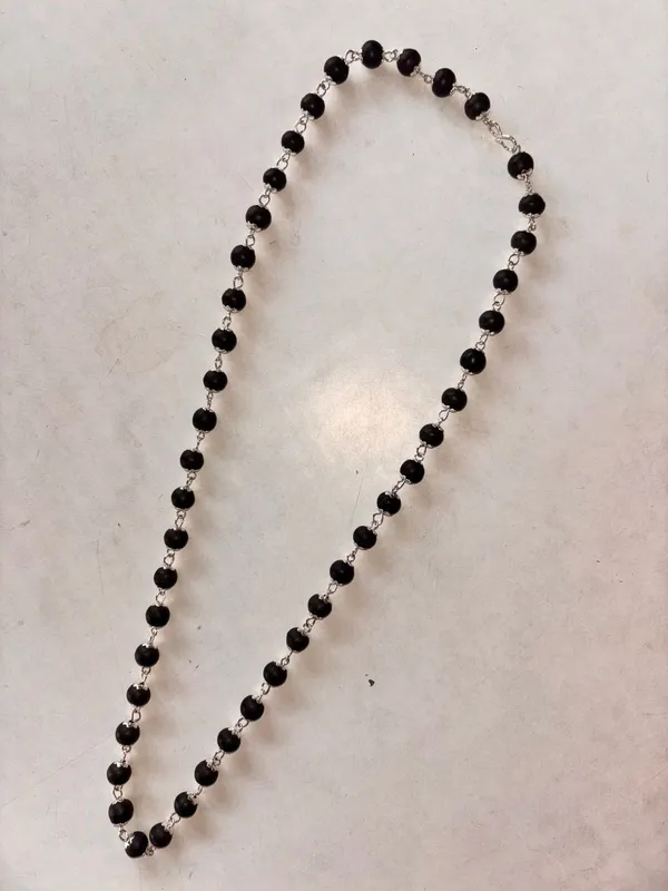 Black_Karungali_Malai_Silver_Cap_Plated_Necklace_For_Men_&_Women
