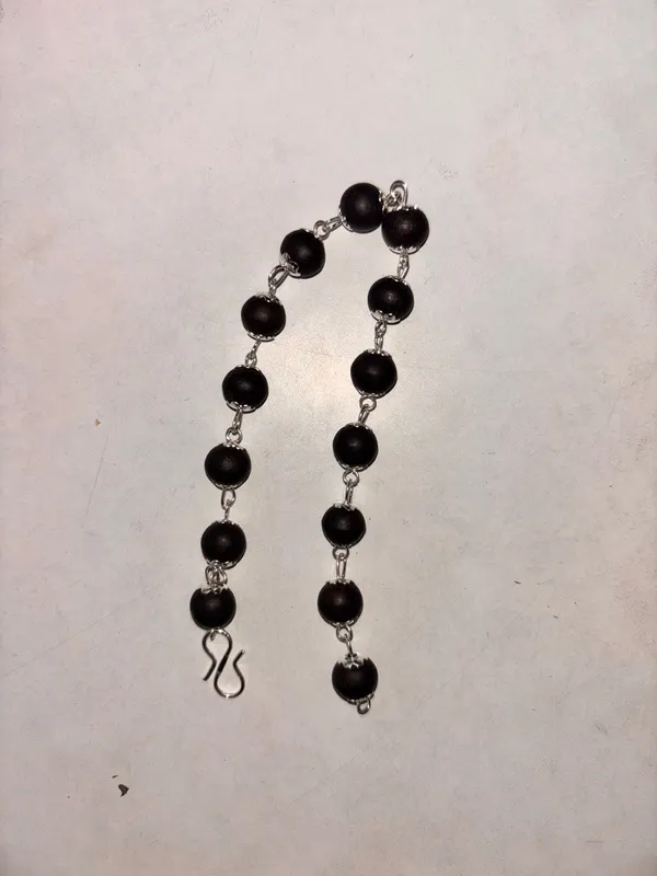 Black_Karungali_Malai_Silver_Cap_Plated_Bracelet_For_Men_&_Women