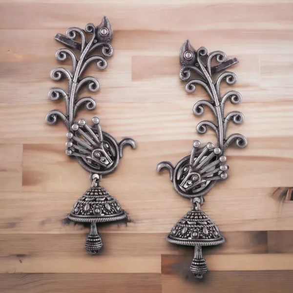 Oxidized_Ear_cuff_Earrings_with_jhumka