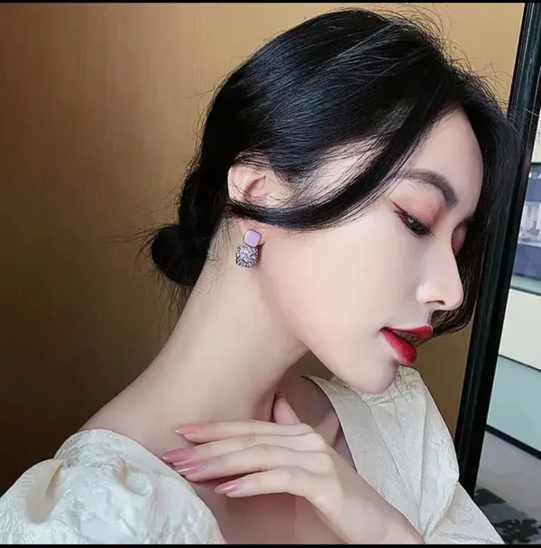 Korean_style_Purple_shiny_crystal_earrings_for_women's_Geometric_simple_Earrings