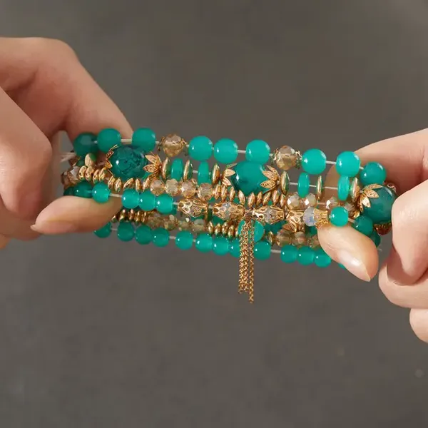 Simple_colorful_bracelet_for_girls_and_women's_with_Green_beads