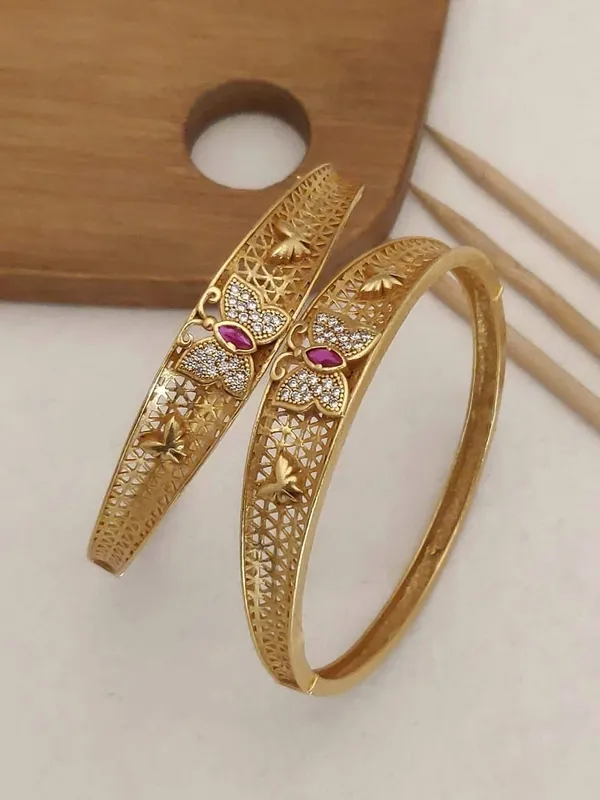 Beautiful_Buttterfly_Style_Bangles_With_Red_AD_Stone_Pack_Of_2_Pcs_(_1_Pair_)