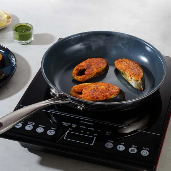 TRAMONTINA_Fusao_Healthy_Triply_Ceramic__Frypan_EX+_With_Ss_304_Lid_|_Non_Toxic_(PFAS/PTFE/PFOA_Free)_Omlete_Pan_|_Saute_|_Induction_Friendly_|_Stay_Cool_Handle_I_10_Year_Warranty*,_Silver