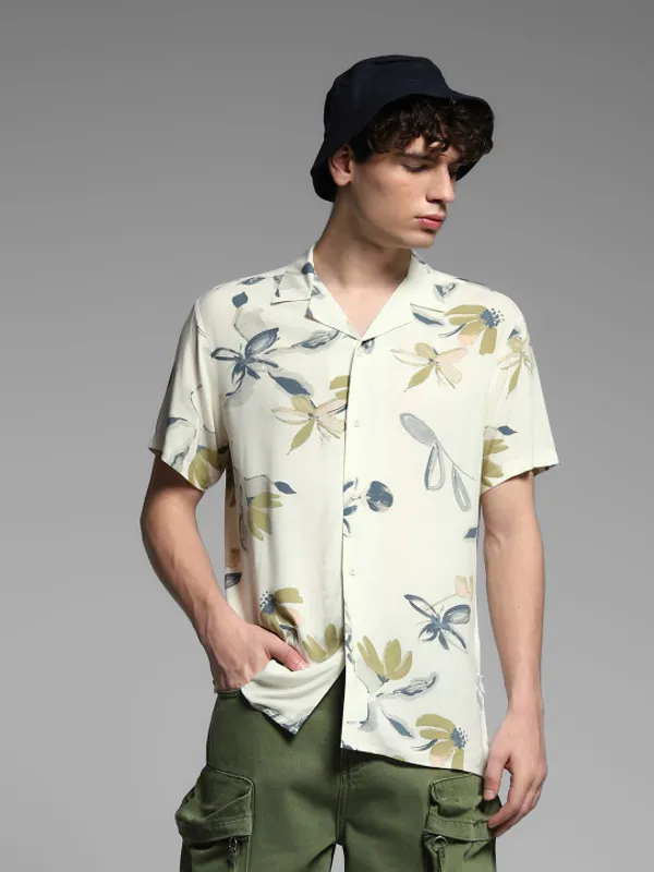 Men's_Cuban_Collar_Half_Sleeve_Casual_Shirt_|_Relaxed_Fit_Summer_Wear