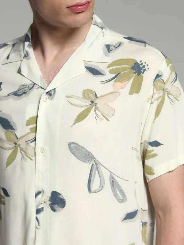 Men's_Cuban_Collar_Half_Sleeve_Casual_Shirt_|_Relaxed_Fit_Summer_Wear