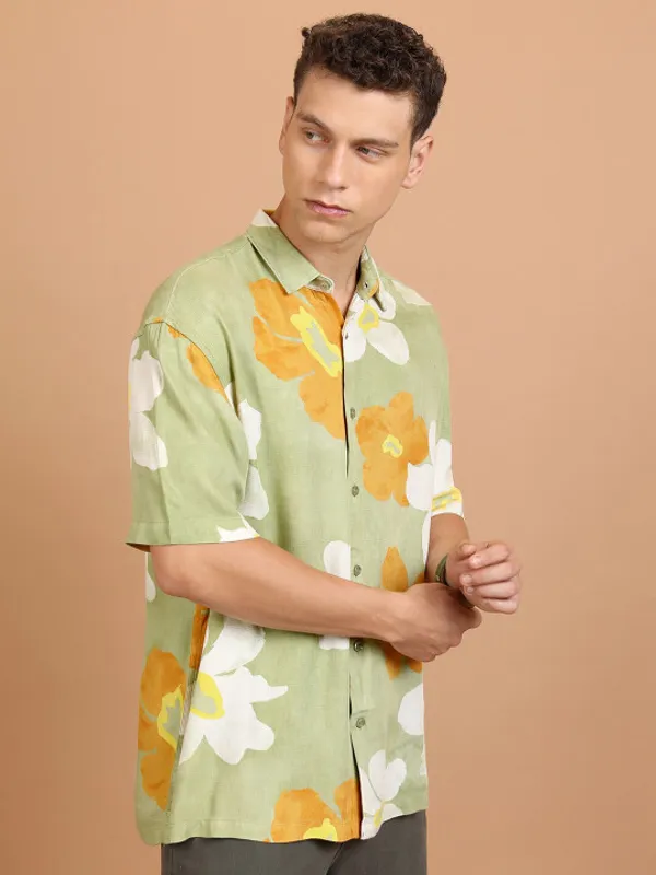 Stylish_Printed_Half_shirt_for_Men