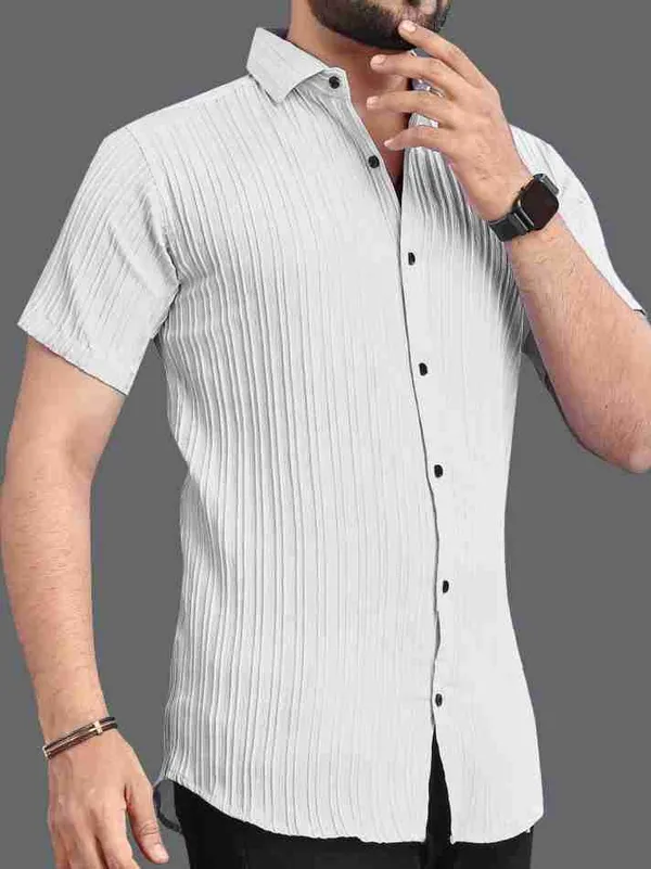 Men’s_Premium_White_Shirt_with_Spread_Collar_and_Soft_Lining_for_Casual_Style