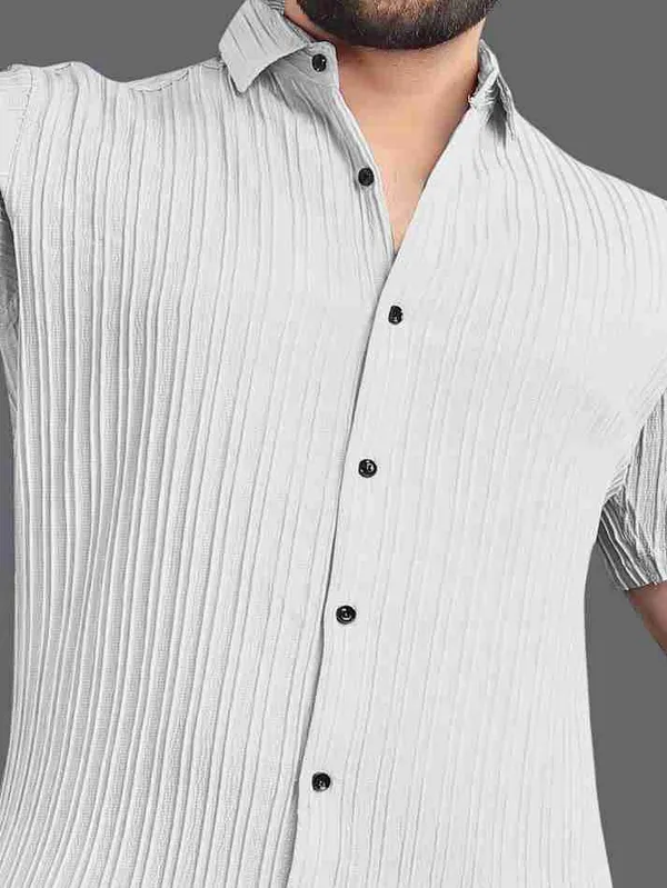 Men’s_Premium_White_Shirt_with_Spread_Collar_and_Soft_Lining_for_Casual_Style