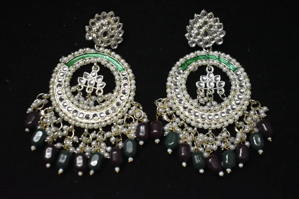 Elegant_Indian_Earrings