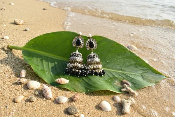 Green_Kundan_Pearl_Jhumka_Earrings