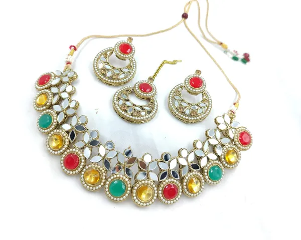 https://d1311wbk6unapo.cloudfront.net/NushopCatalogue/tr:f-webp,w-600,fo-auto/64cb74f70d097700129a7df0/cat_img/Meenakari_Gold_Plated_jewellery_set_FKJ9MPSA05_2024-08-12_1.jpeg__Twinkle Star Fashion Hub