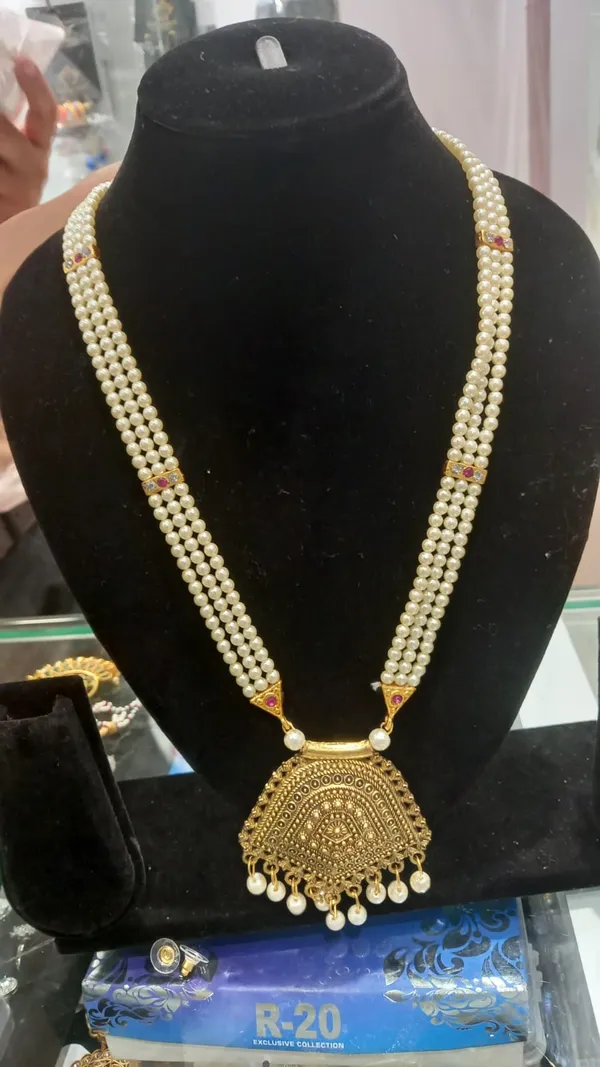 Premium_Quality_Royal_Look