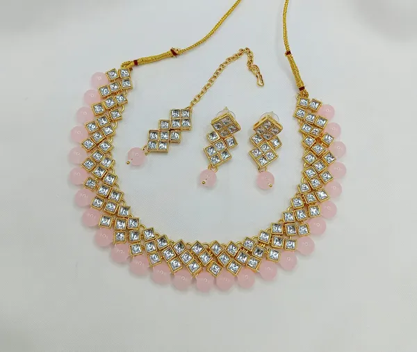 Glow_Kundan_Necklace_Set