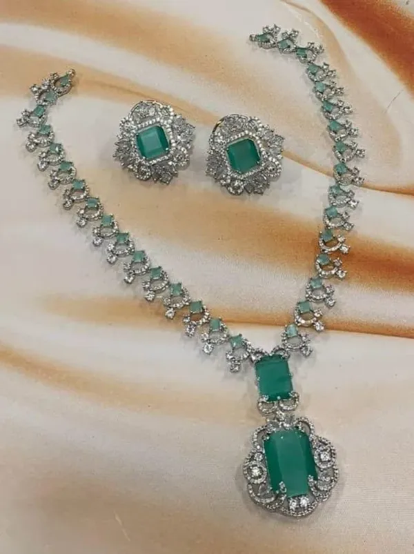 Emerald_American_Diamond_Long_Necklace