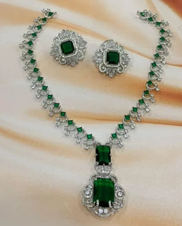 Emerald_American_Diamond_Long_Necklace
