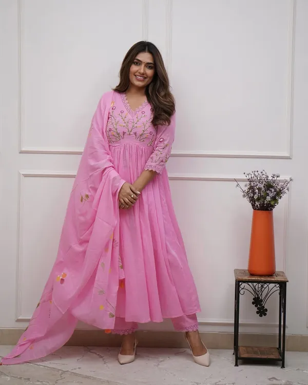 Pure_Cotton_Kurta_and_Pants_with_Dupatta