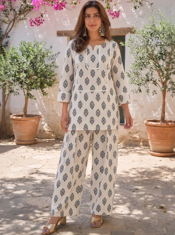 Kurta_and_Salwar_set