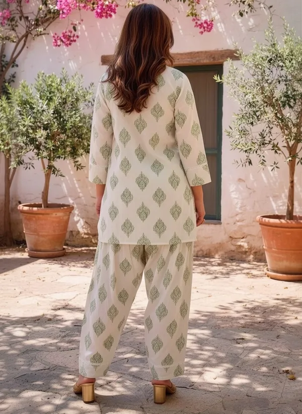 Kurta_and_Salwar_set