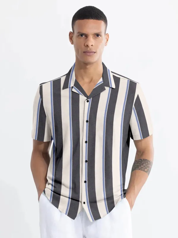 Fashion_Trendy_Polycotton_Striped_Half_Sleeve_Shirt