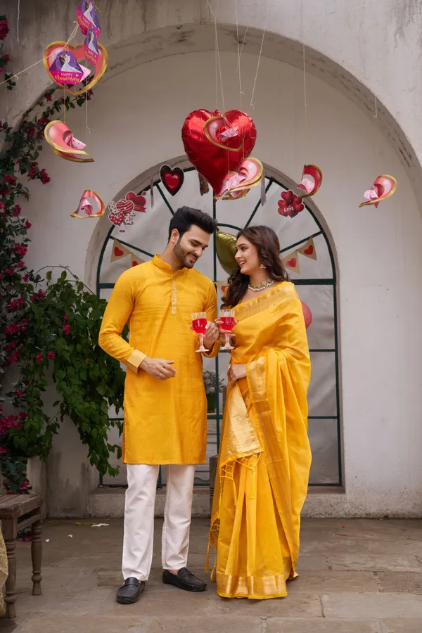 Yellow_Couple_Dress