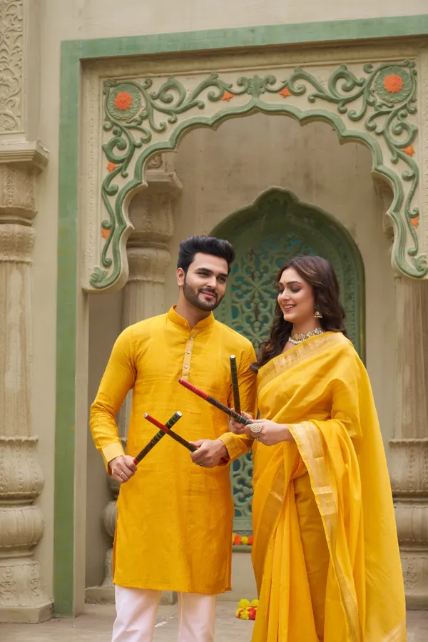 Yellow_Couple_Dress