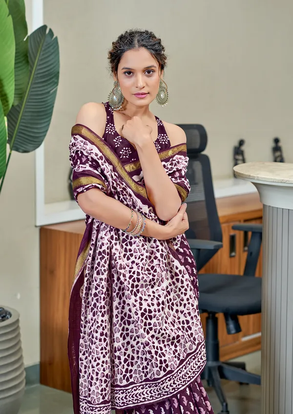 Mazenta_Beautiful_Zari_Border_Handicraft_Pure_Soft_MulMul_Ikkat_Hand_Print_Cotton_Saree_With_Blouse_Piece