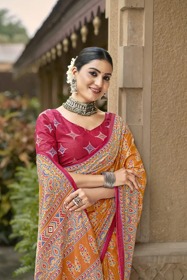 Beautiful_Handicraft_Pure_Soft_MulMul_Cotton_Ikkat_Hand_PrintedSaree_With_Blouse_Piece