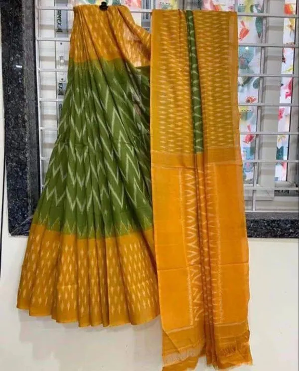 HANDICRAFT_IKKAT_PURE_SOFT_MUL_COTTON_SAREE_WITH_BLOUSE_PIECE