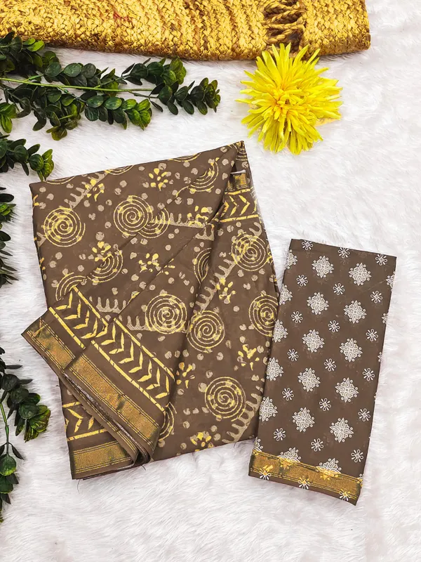 Beautiful_Zari_Border_Handicraft_Pure_Soft_MulMul_Ikkat_Hand_Print_Cotton_Saree_With_Blouse_Piece