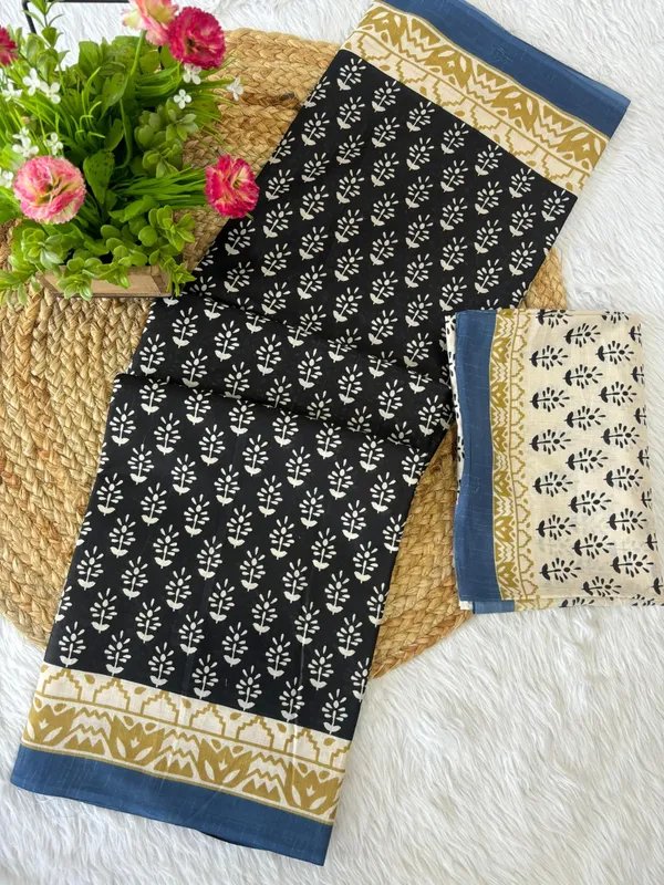 Stylish__Handicraft_Pure_Soft_MulMul_Ikkat_Hand_Print_Cotton_Saree_With_Blouse_Piece