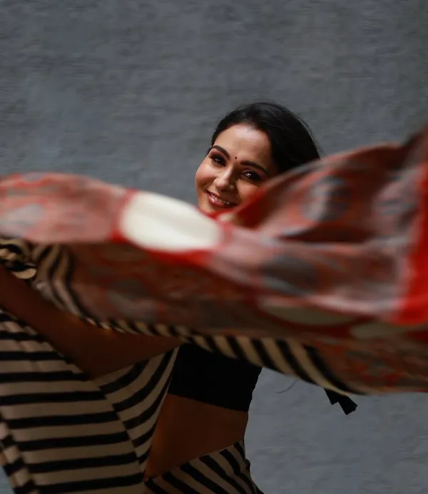 AJRAKH_HAND_BANDHANI__GAJI_SILK__SAREE_WITH_BLOUSE_PIECE