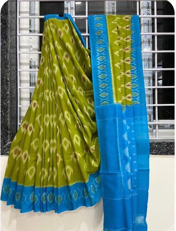 HANDICRAFT_IKKAT_PURE_SOFT_MUL_COTTON_SAREE_WITH_BLOUSE_PIECE
