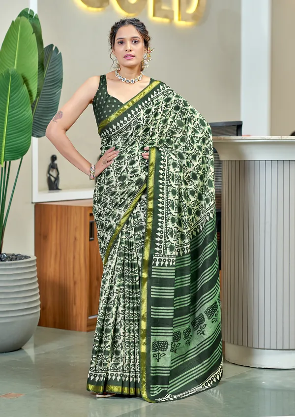 Beautiful_Zari_Border_Handicraft_Pure_Soft_MulMul_Jaipuri_Hand_Block_Print_Cotton_Saree_With_Blouse_Piece