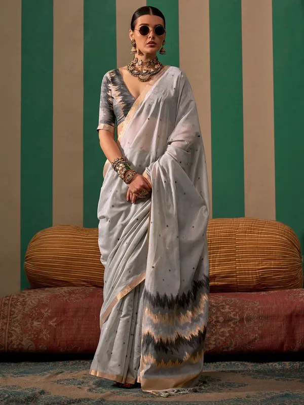Fancy_Cotton_Handloom_Woven_Silk_Saree_With_Blouse_Piece