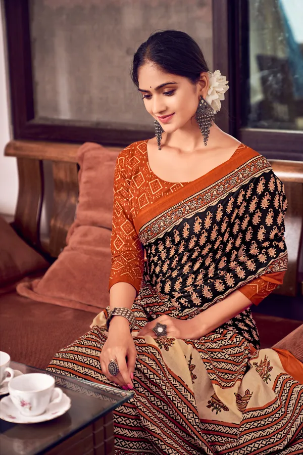 Beautiful_Handicraft_Pure_Soft_MulMul_Cotton_Ikkat_Hand_PrintedSaree_With_Blouse_Piece