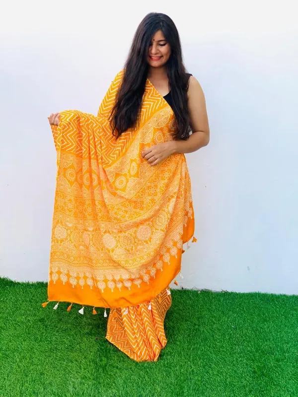 Gaji_Pure_silk_Bandhni_with_Hand_Block_Print_design_fancy_jari_pallu