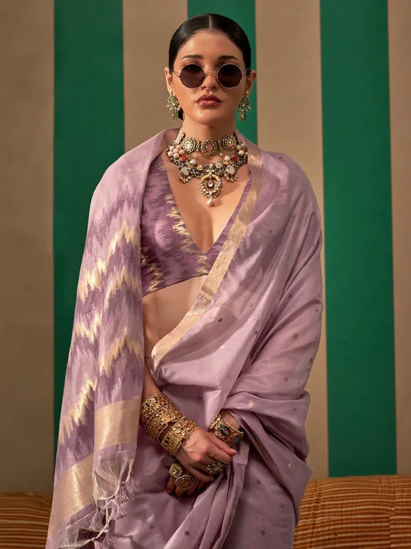 Fancy_Cotton_Handloom_Woven_Silk_Saree_With_Blouse_Piece