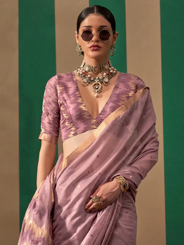 Fancy_Cotton_Handloom_Woven_Silk_Saree_With_Blouse_Piece