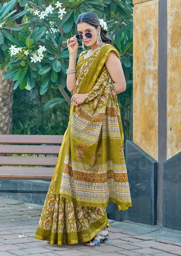 Pista_Beautiful_Jaipuri_Handicraft_Block_Print_Pure_Soft_MulMul_Cotton_Zari_Border_Saree_With_Blouse_Piece
