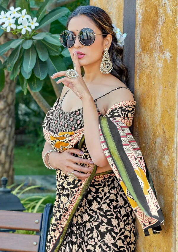 Black_Beautiful_Jaipuri_Handicraft_Rajwadi_Block_Print_Pure_Soft_MulMul_Cotton_Zari_Border_Saree_With_Blouse_Piece