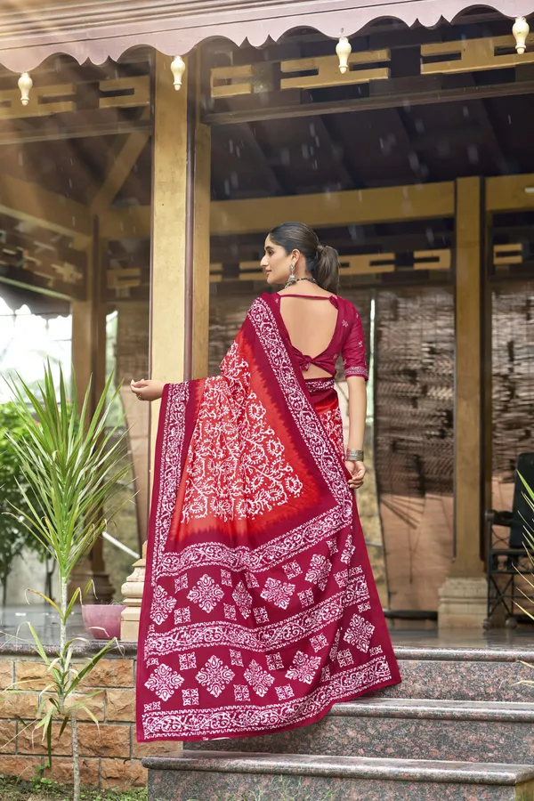 Beautiful_Handicraft_Pure_Soft_MulMul_Cotton_Ikkat_Hand_PrintedSaree_With_Blouse_Piece